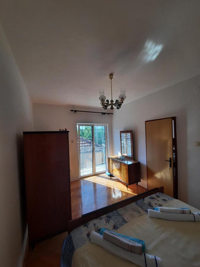 Milka apartment Kotor Exteriör bild