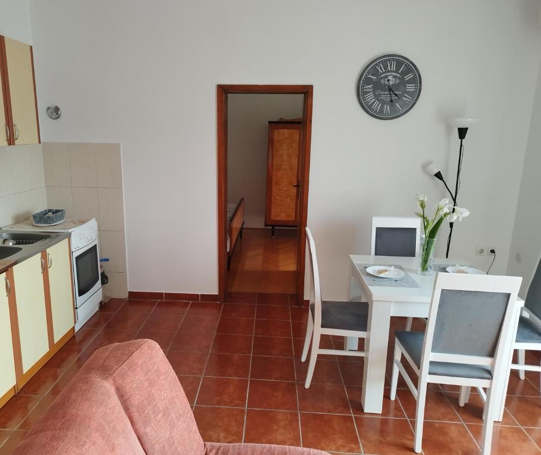 Milka apartment Kotor Exteriör bild