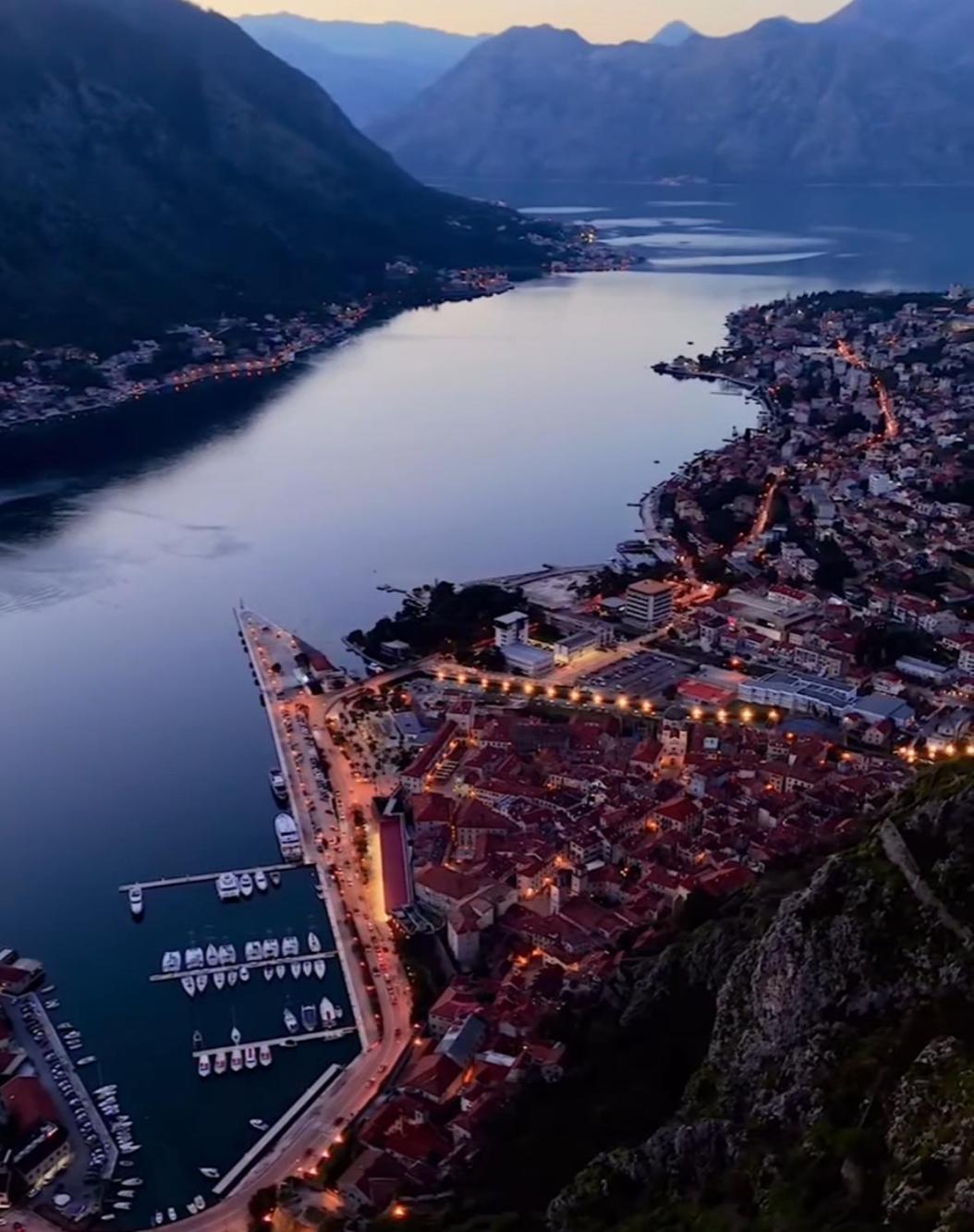 Milka apartment Kotor Exteriör bild