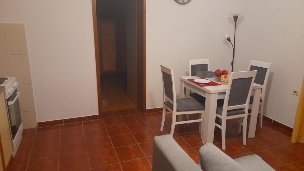 Milka apartment Kotor Exteriör bild